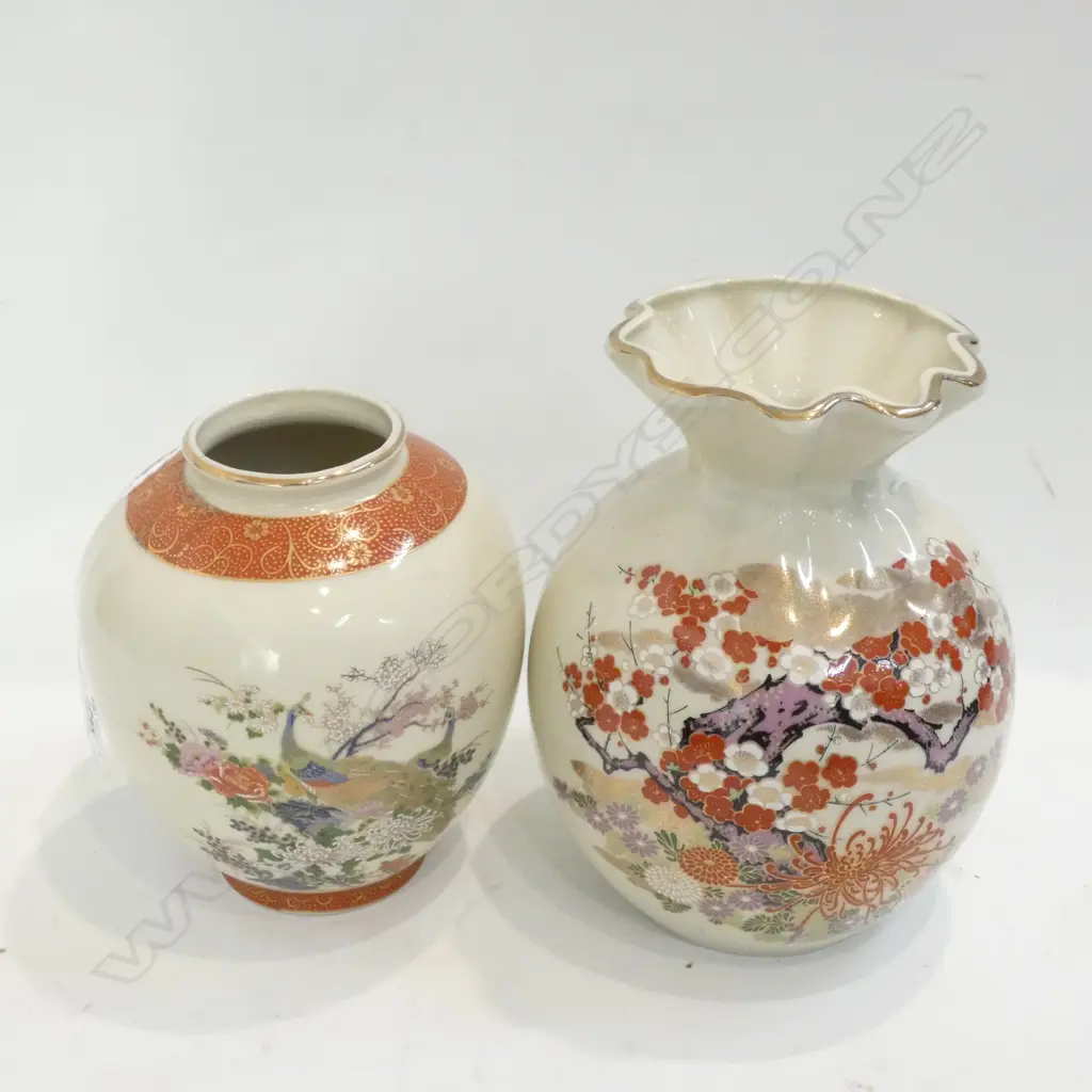 2 ORIENTAL VASES H. 230MM Image 1++