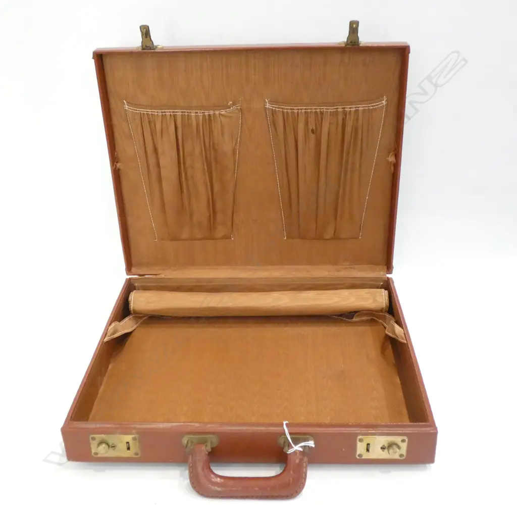 LEATHER ATTACHE BRIEFCASE SILK LINED L. 445MM Image 1++
