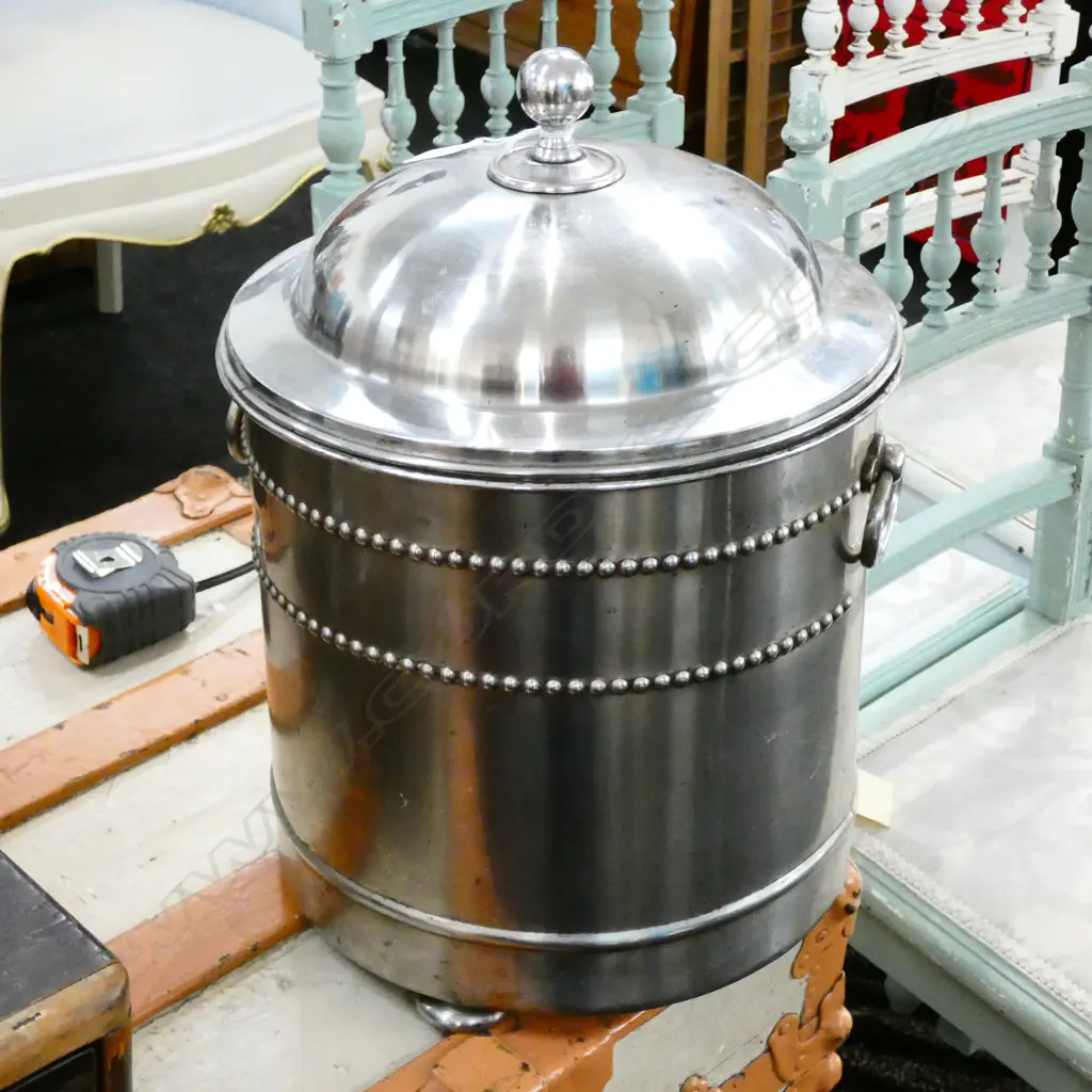 LIDDED CHROME BIN H. 400MM Image 1++