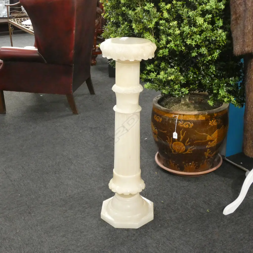 MARBLE PLINTH H. 850MM Image 1++