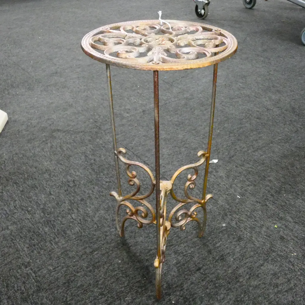 VICTORIAN STYLE IRON STAND H. 560MM Image 1++