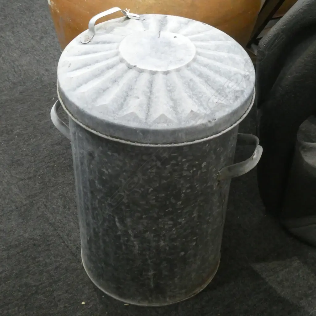 OLD GALVANISED RUBBISH BIN - H. 570 DIA. 440MM Image 1++