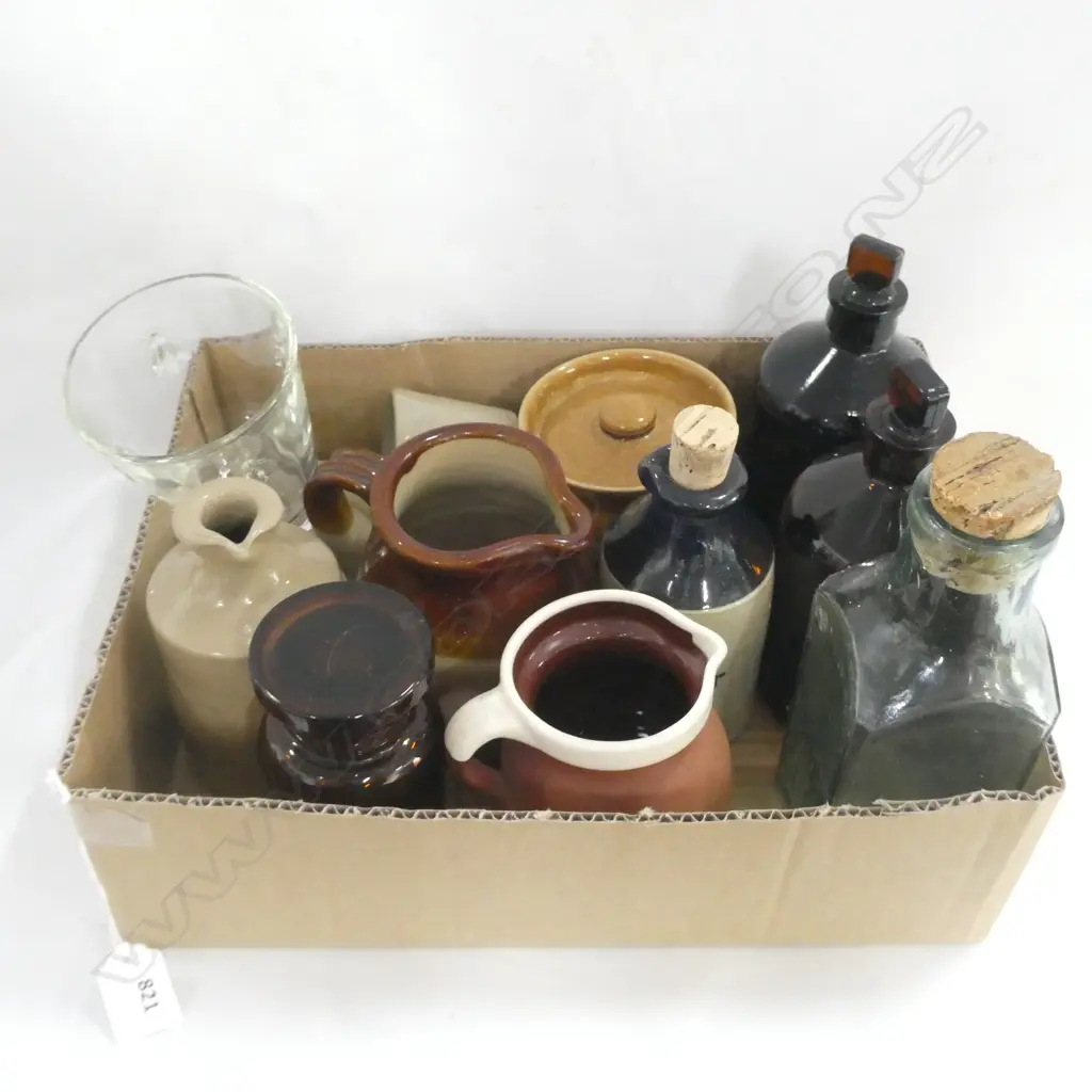 BOX LOT ASST. CERAMICS, BOTTLES ETC Image 1++