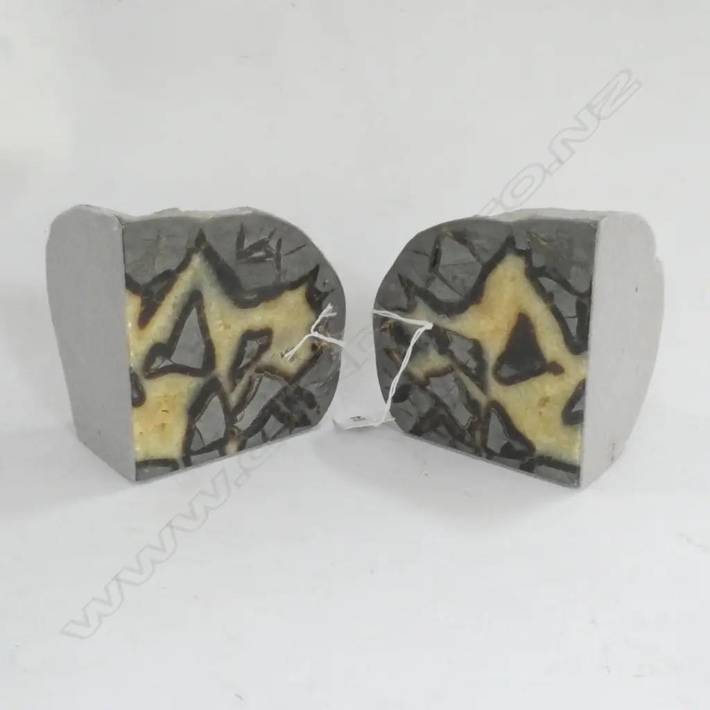PR POLISHED AGATE ROCK BOOKENDS  Image 1++