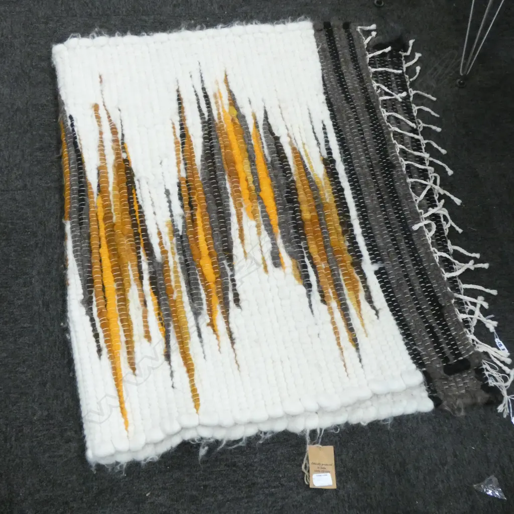 HANDWOVEN WOOLLEN ART RUG, CHRISTCHURCH WEAVER MID-1970s Image 1++