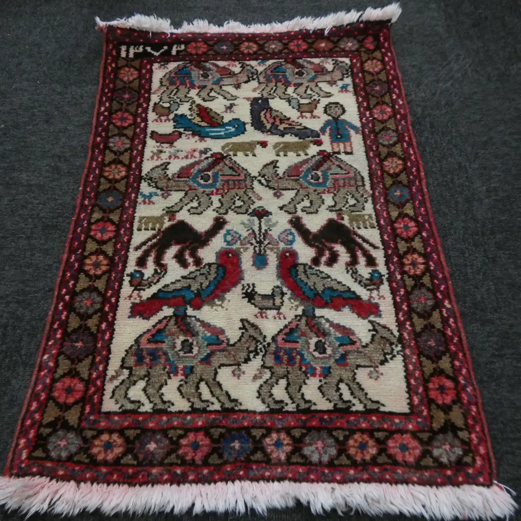 (63G) PERSIAN H/KNOTTED HAMEDAN RUG 880 x 520 mm Image 1++