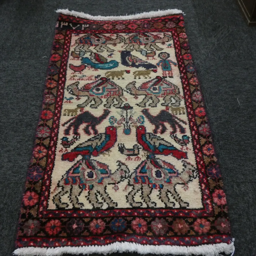 (61G) PERSIAN H/KNOTTED HAMEDAN RUG 890 x 470 mm Image 1++