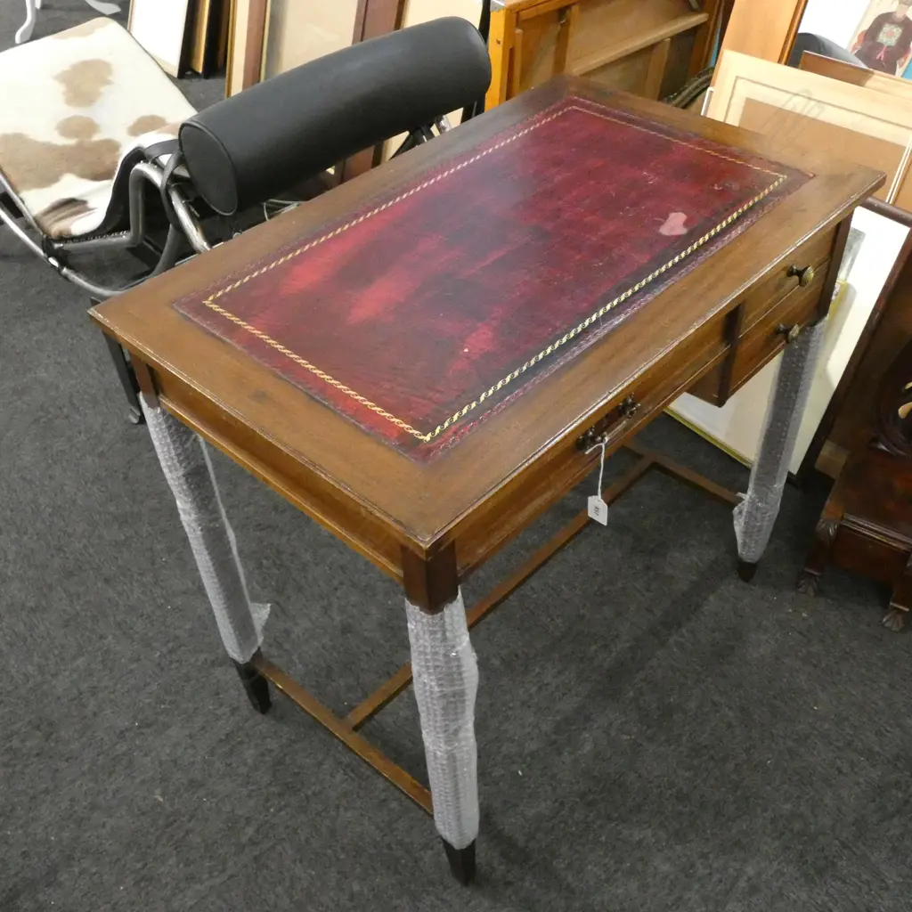 SMALL PROPORTION MAHOGANY DESK 800 x 500 x 770mm Image 1++