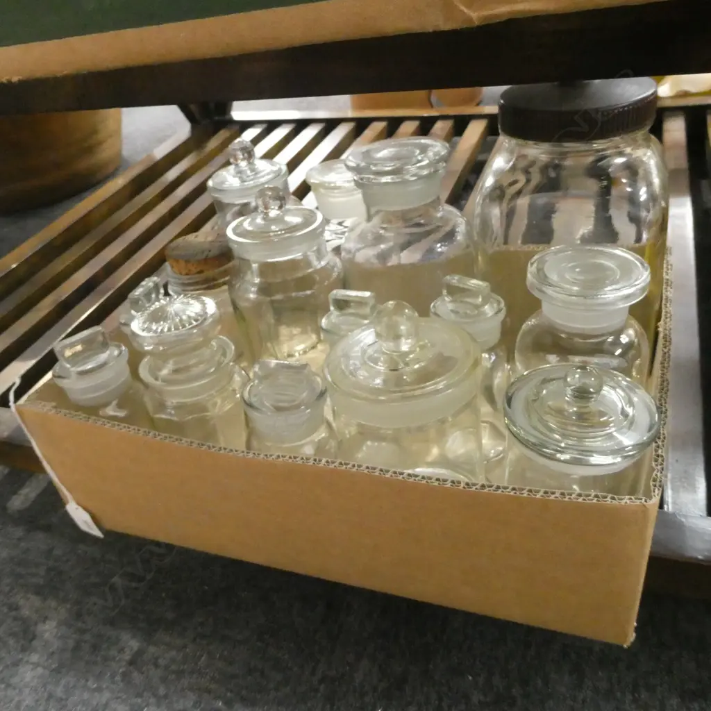 BOX LOT ASST. GLASS CONTAINERS  Image 1++
