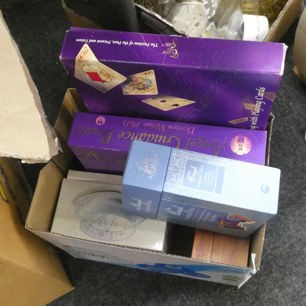 BOX LOT ASST. FORTUNE TELLING CARDS ETC Image 1++