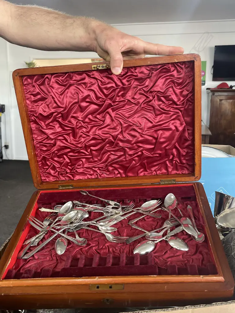 BOX LOT ASST. SILVER PLATE, CUTLERY ETC Image 1++