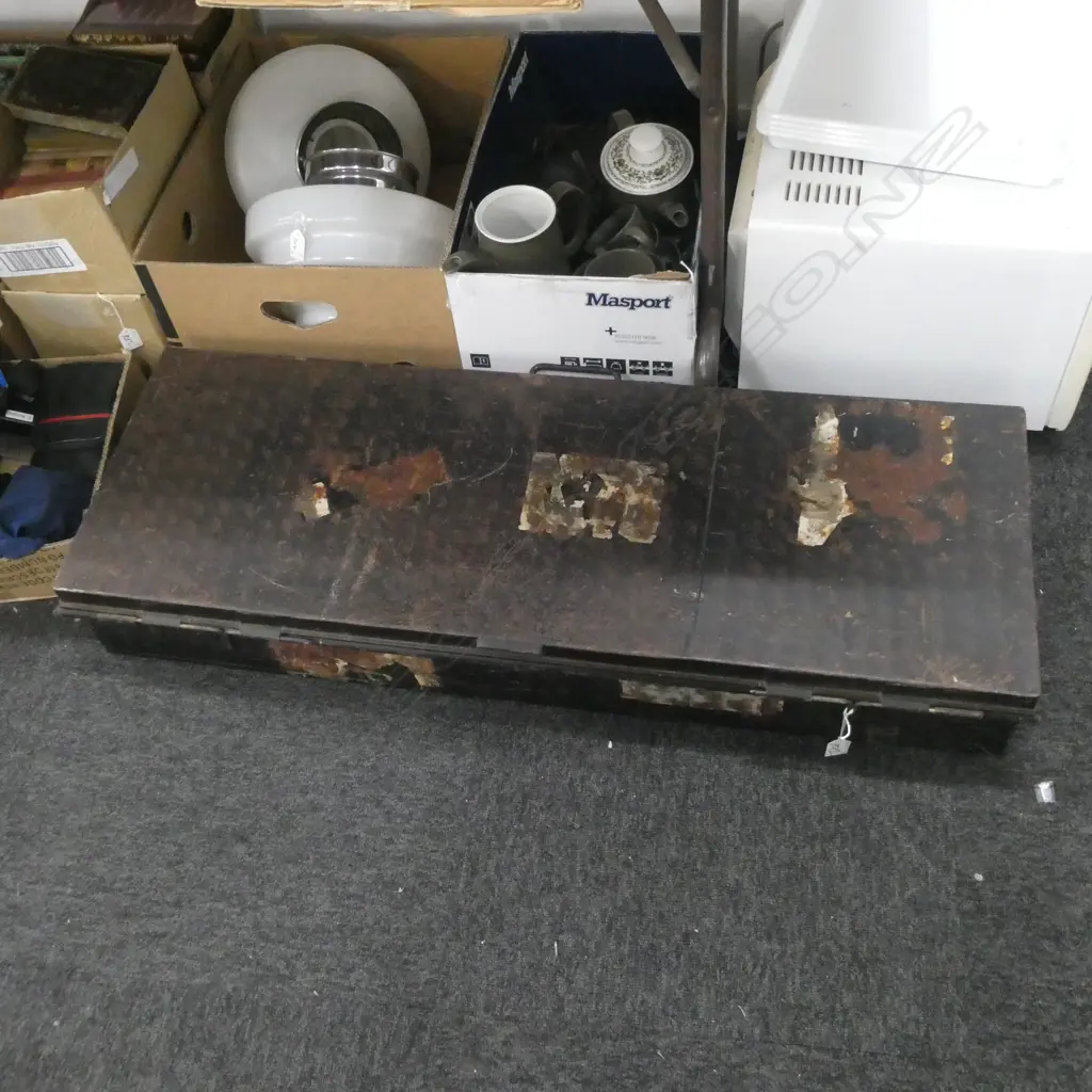 OLD TIN TRUNK - 1140 X 400MM Image 1++