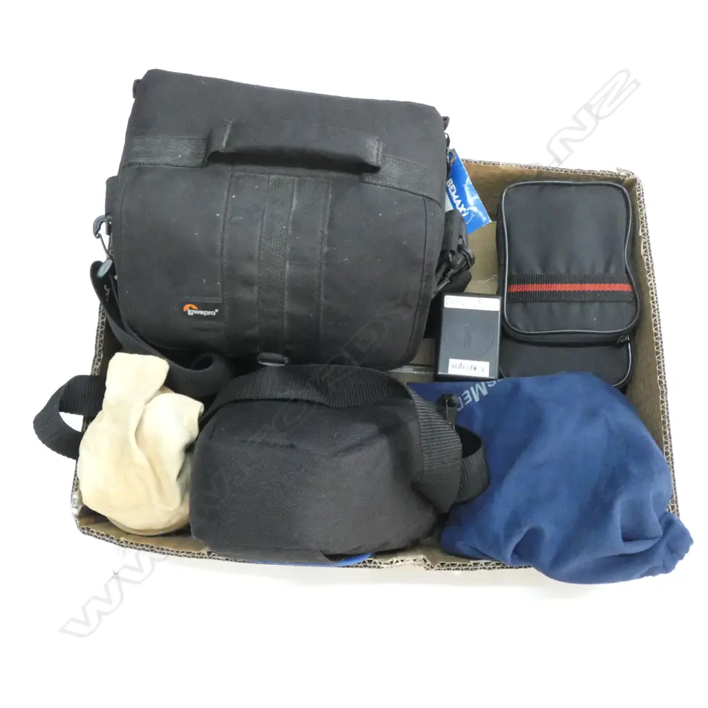 GOOD BOX LOT CAMERAS / LENSES / TRIPOD ETC.. Image 1++