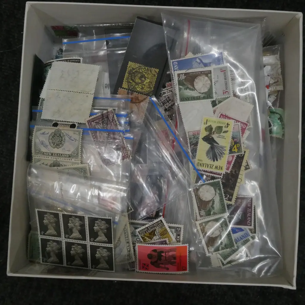 BOX STAMPS  Image 1++