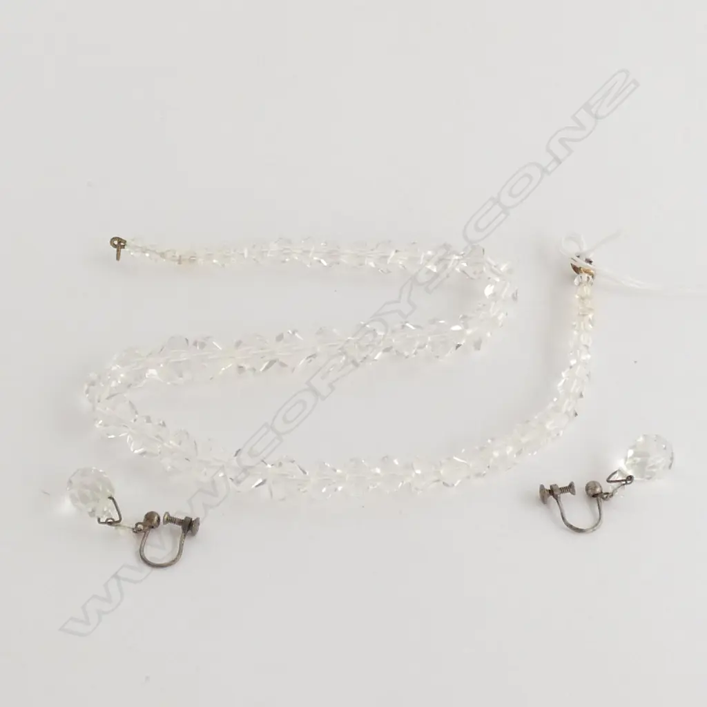 OLD CRYSTAL GLASS BEADED NECKLACE & SCREW EARRINGS Image 1++