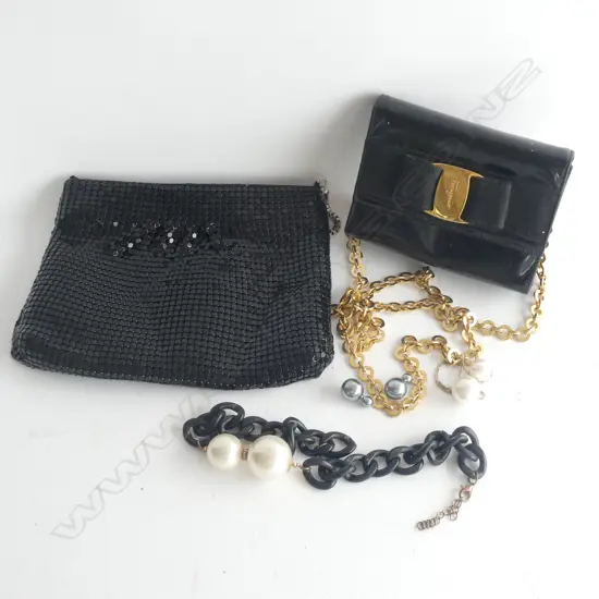 FERRAGAMO PATENT EVENING PURSE AF MESH BAG AND FAUX PEARL COSTUME JEWELLERY