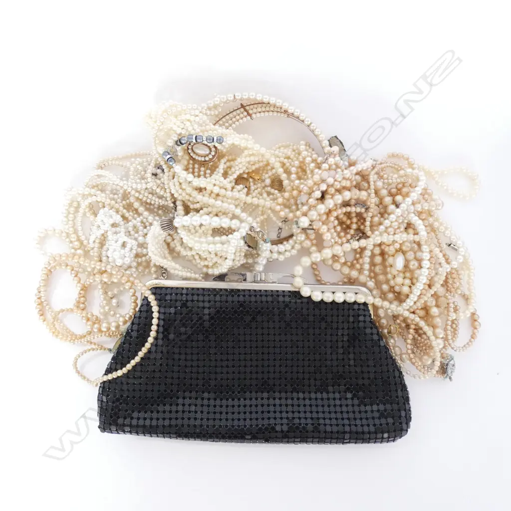 GOOD BAG LOT FAUX PEARL NECKLACES  / CHOKERS & BLACK MESH CLUTCH PURSE  Image 1++