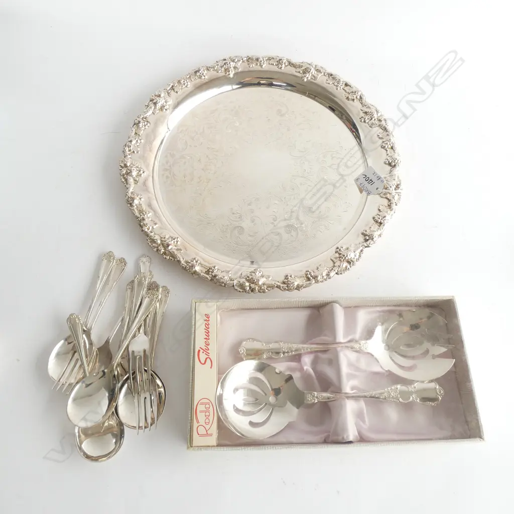 SILVER PLATE TRAY (DIA 310MM) BOXED RODD SERVERS & LOOSE DESSERT CUTLERY (12PC) Image 1++