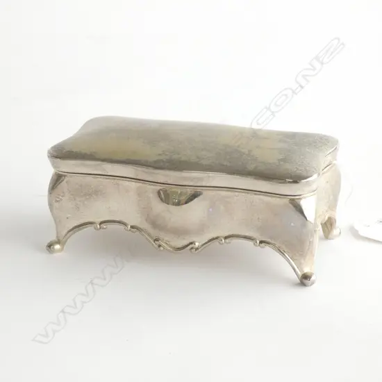 SMALL EPNS JEWELLERY BOX SOME WEAR VELVET LINED 120MM