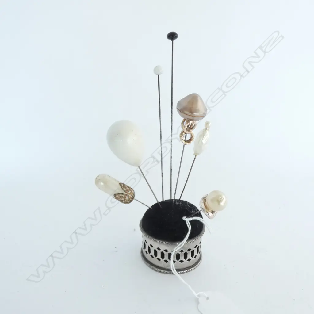 SILVER PLATE PIN CUSHION WITH 7 ASSORTED HAT PINS  Image 1++