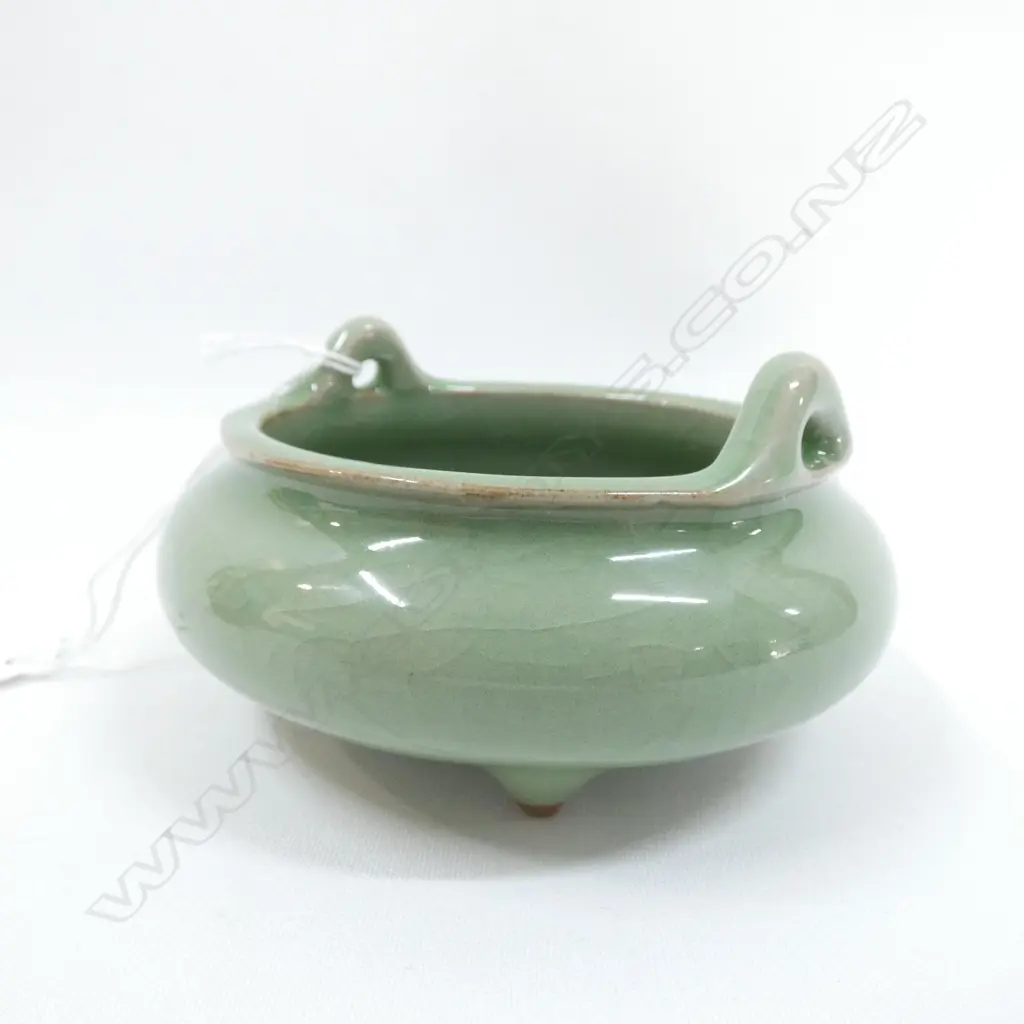 CHINESE CELADON INCENCE BURNER 110MM DIA Image 1++