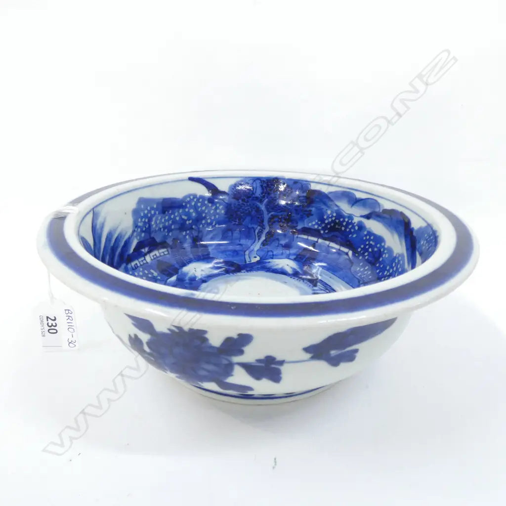 19TH CENTURY JAPANESE BLUE & WHITE IMARI BOWL - DIA 235MM Image 1++