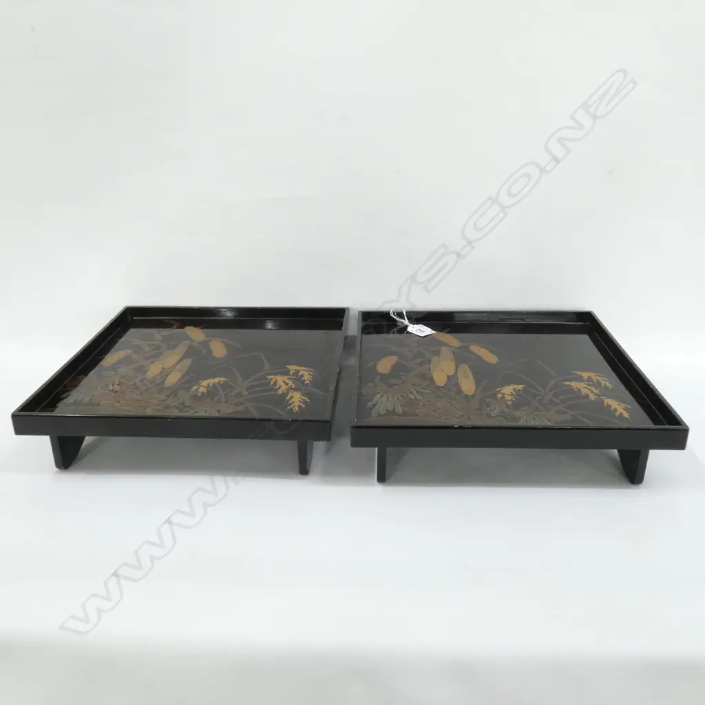 PAIR OF LACQUERED CEDAR 19TH CENTURY TRAYS WITH APPLIED MAKI-E GILDED GRAINS 310 x 310 x 70MM Image 1++