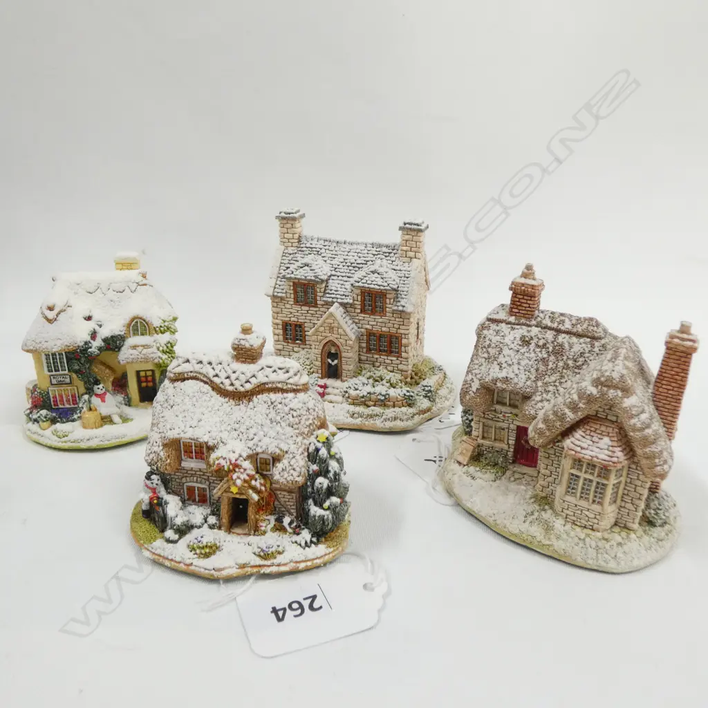 4 LILLIPUT LANE - THE VICARAGE / L2446 /RING O' BELLS  & L2368 - WITH BOXES & CERTIFICATES Image 1++