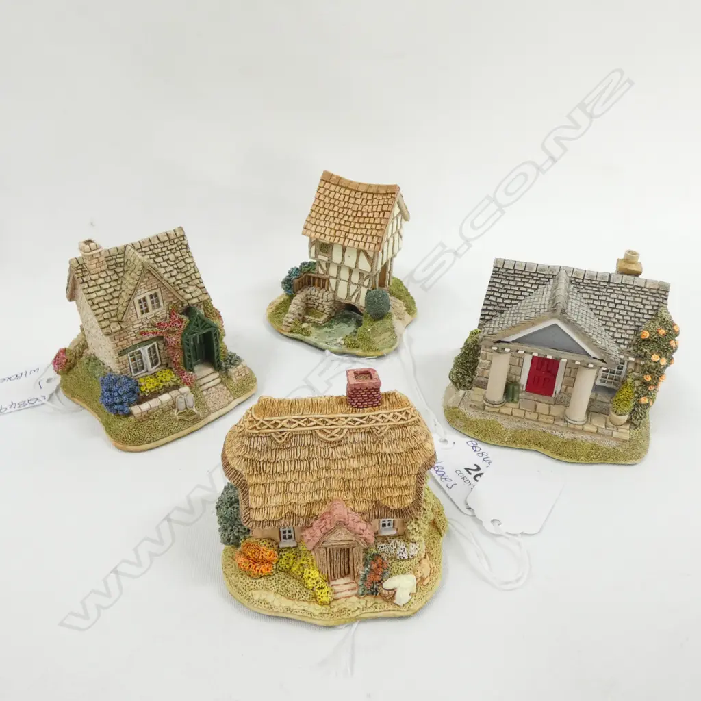 4 LILLIPUT LANE - THE WINNOWS / WELLINGTON LODGE / L2057 & WASH DAY - WITH BOXES & CERTIFICATES Image 1++