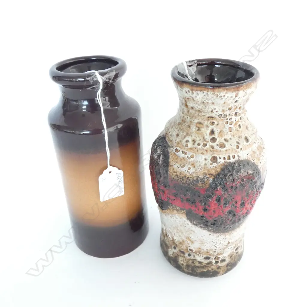 WEST GERMAN MID CENTURY BAY CERAMICS LAVA VASE (H. 205MM) + ONE OTHER Image 1++