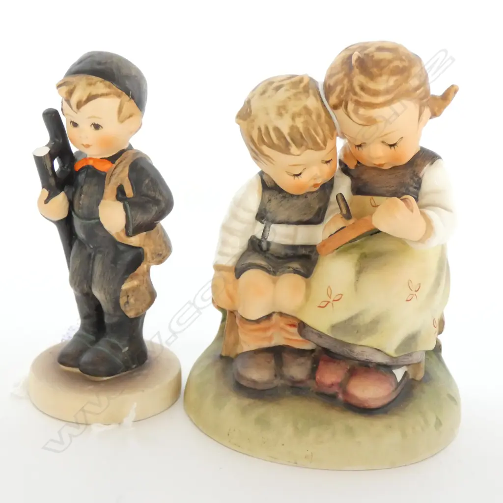 PR HUMMEL FIGURINES - #122 & 346 (BOY WITH LADDER & BOY & GIRL WRITING) H115MMM Image 1++