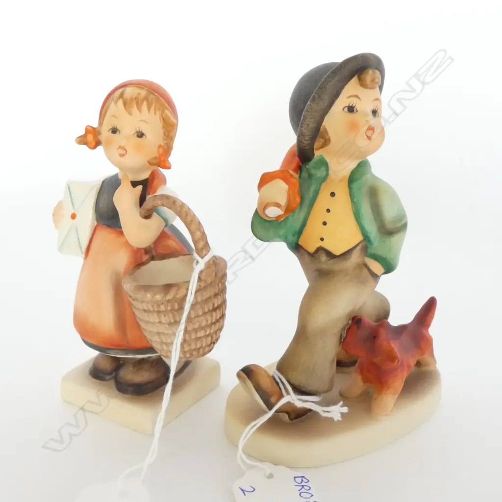 PR HUMMEL FIGURINES - BOY WITH DOG AF & GIRL WITH BASKET & LETTER H. 125MM Image 1++