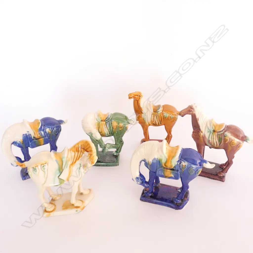SET OF 6 TANG STYLE HORSES H. 150MM Image 1++