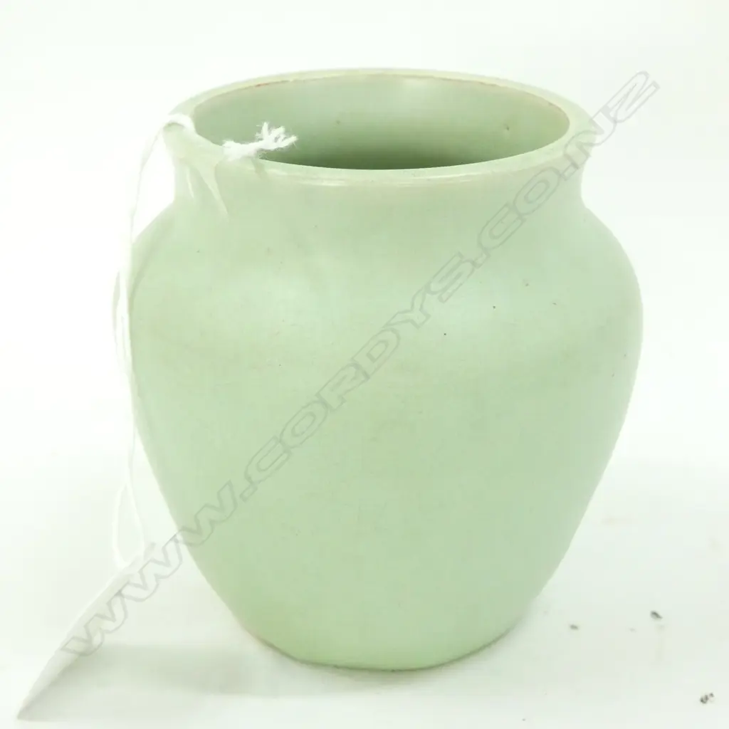 OLIVE JONES VASE H. 90MM Image 1++