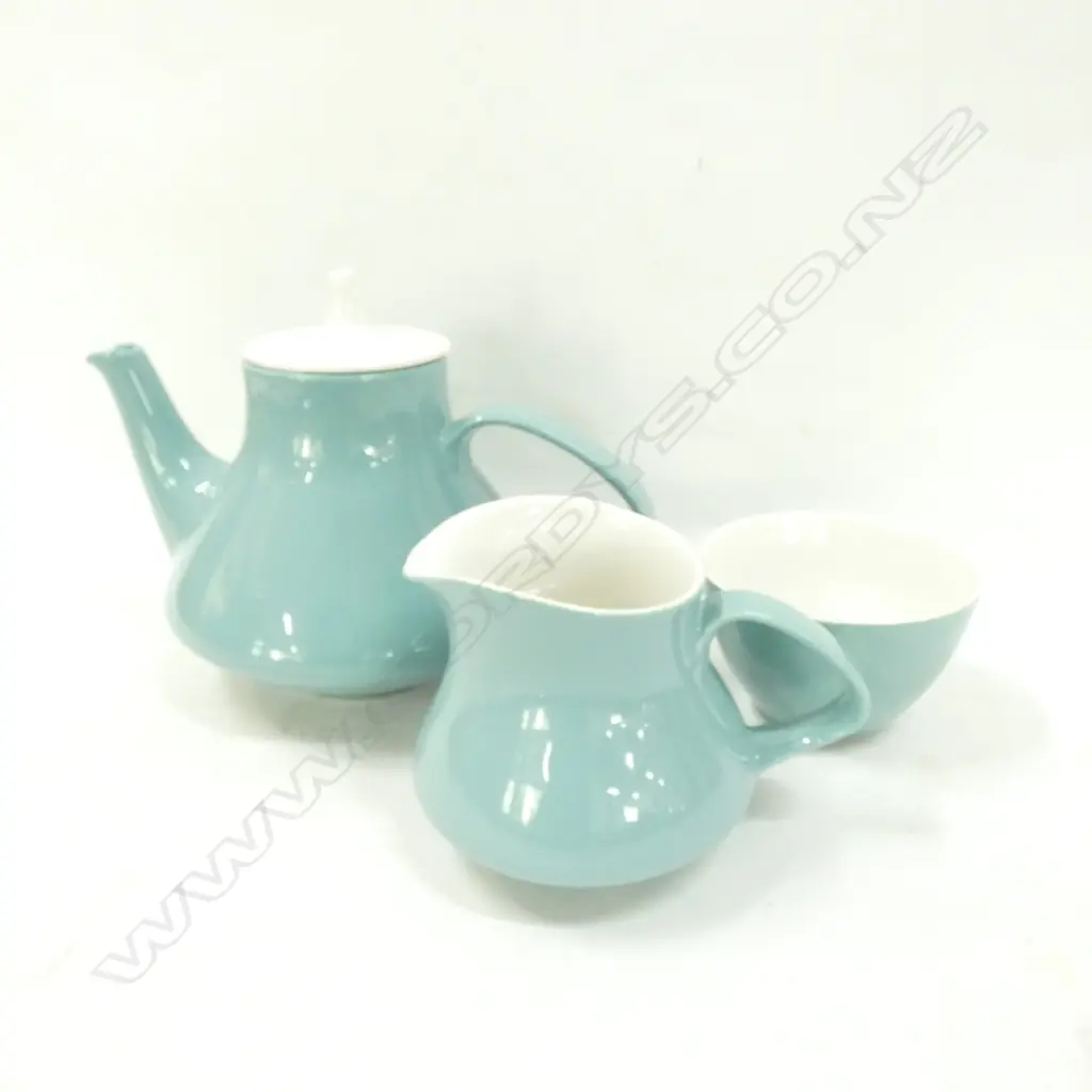 3 PCE POOLE TEAL & WHITE SET -TEAPOT (H. 190MM) / JUG & SUGAR BOWL  Image 1++