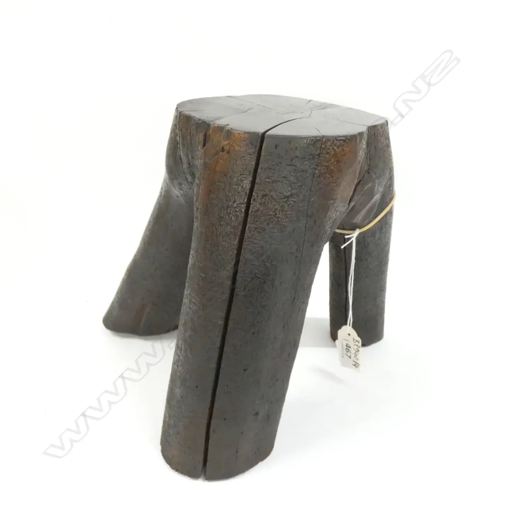 3-LEGGED STOOL, JAPAN? Image 1++