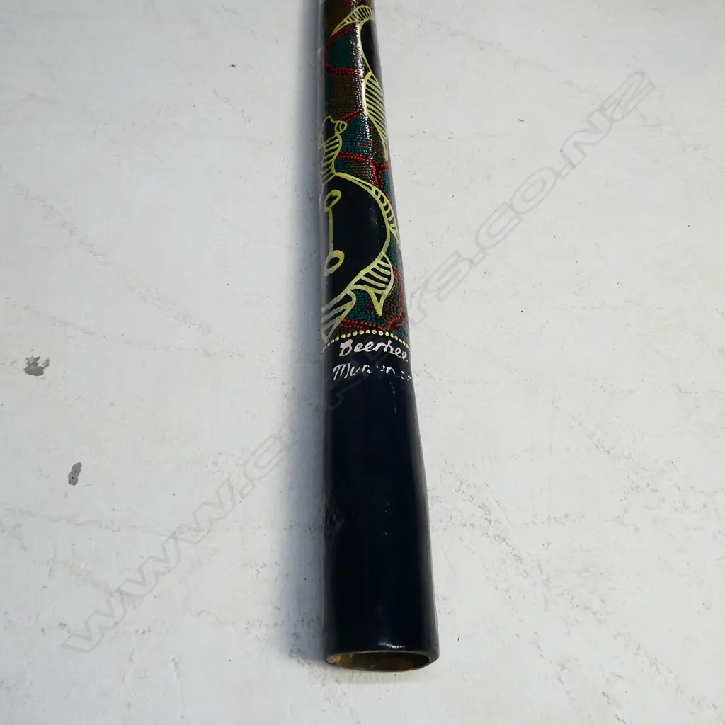 HAND PAINTED DIDGERIDOO, WOMBAT WOOD... Image 1++