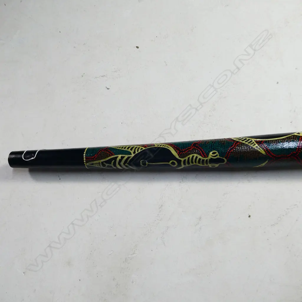 HAND PAINTED DIDGERIDOO, WOMBAT WOOD... Image 1++