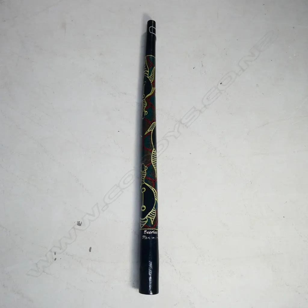 HAND PAINTED DIDGERIDOO, WOMBAT WOOD... Image 1++