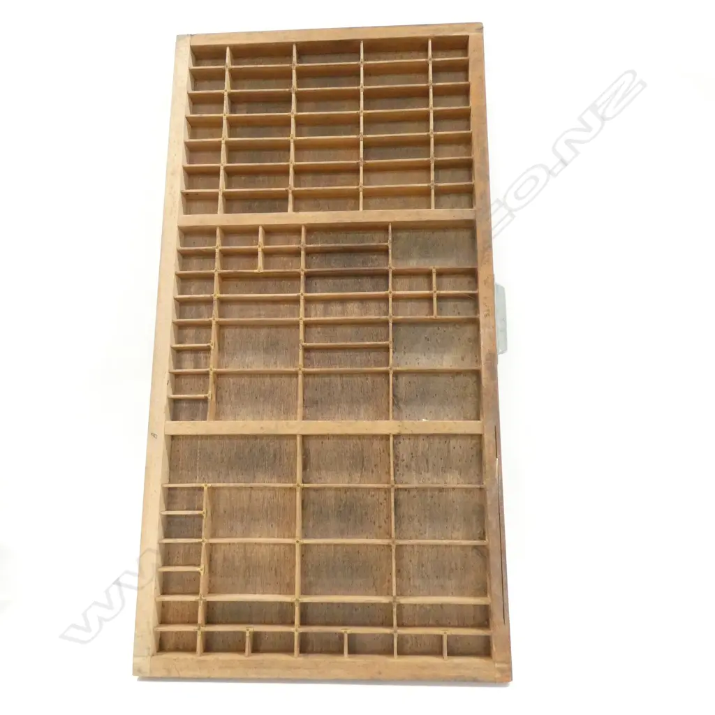 VINTAGE PRINTERS TRAY 815 X 420MM Image 1++