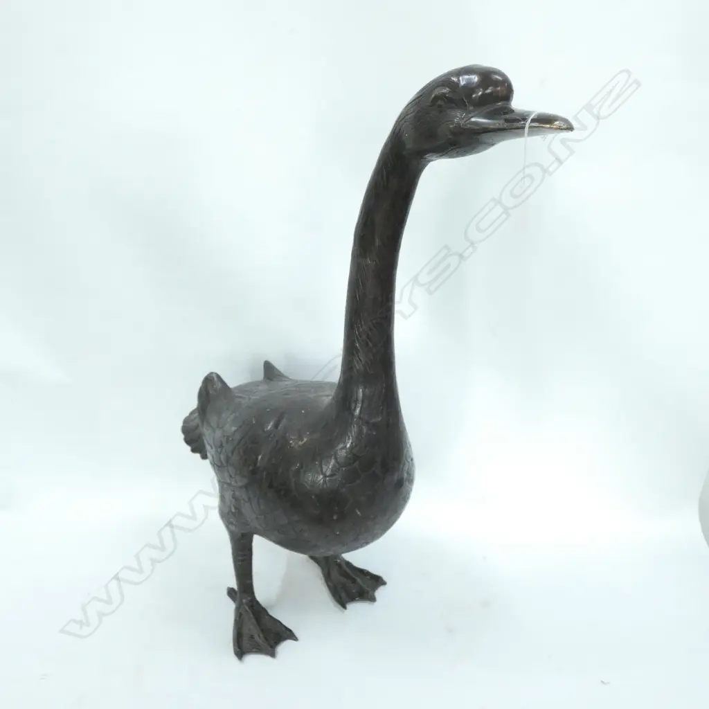 BRONZE  GOOSE SCULPTURE H. 660MM Image 1++