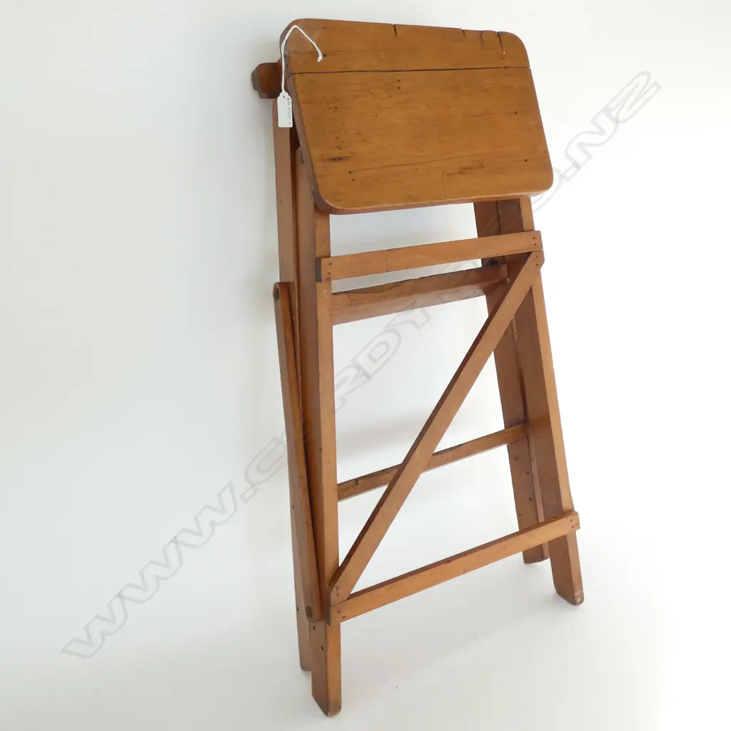 VINTAGE WOODEN STEPS, W. 330MM, H. 710MM Image 1++