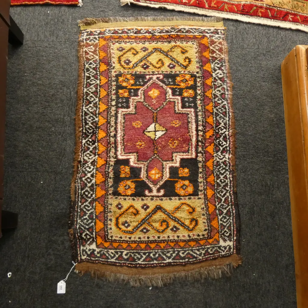 HAND WOVEN ALL WOOL TRIBAL RUG 850 X 560mm... Image 1++