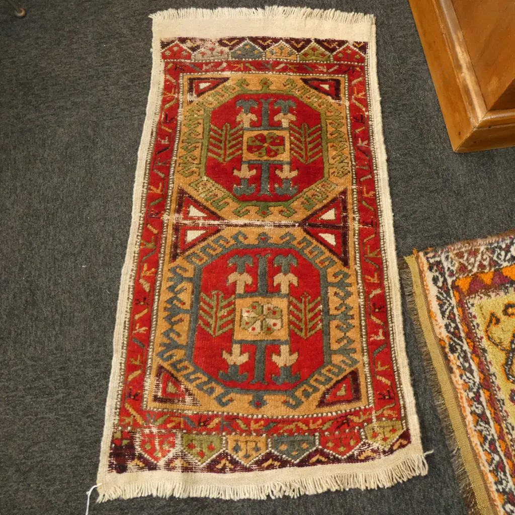 HAND WOVEN ALL WOOL RUG 1000 X 550MM... Image 1++