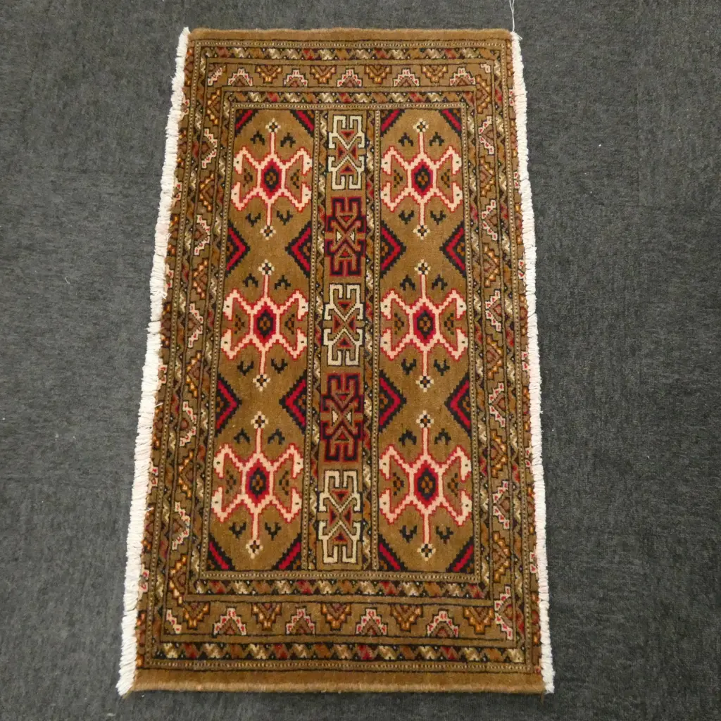 (134A) PERSIAN H/KNOTTED TORKAMAN RUG 1030 x 540 mm Image 1++