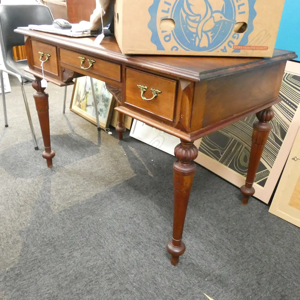 COLONIAL STYLE DESK... Image 1++