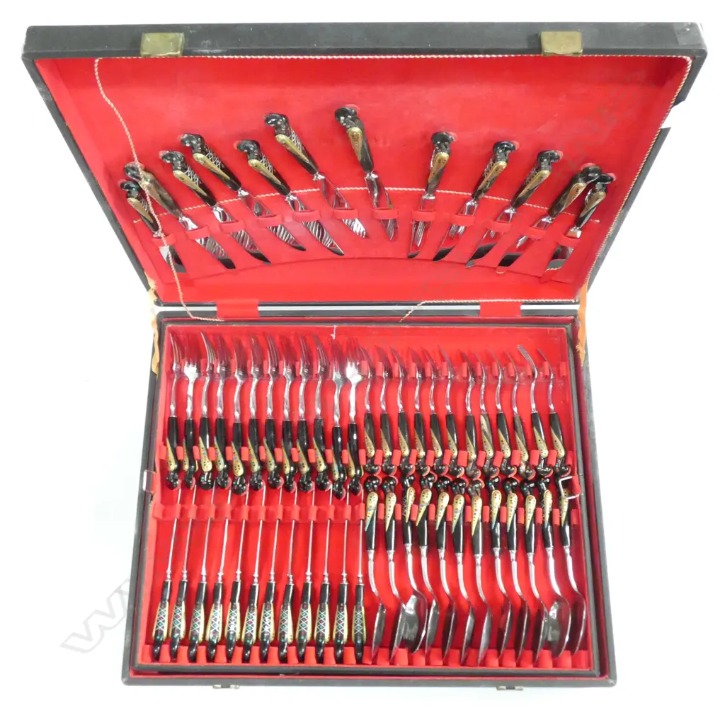LARGE CANTEEN OF JEZZINE LEBANON CUTLERY Image 1++