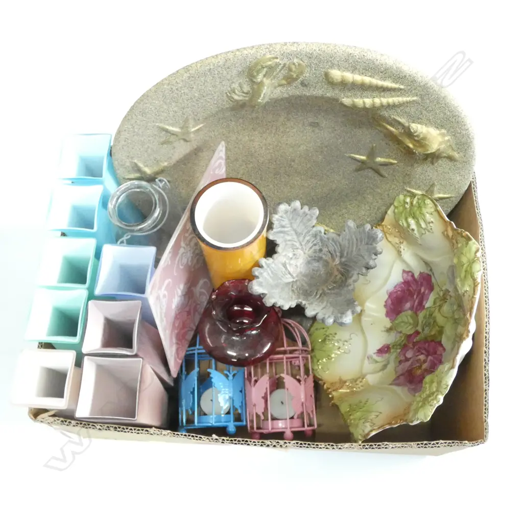 BOX LOT ASST. GLASS & CERAMICS  Image 1++
