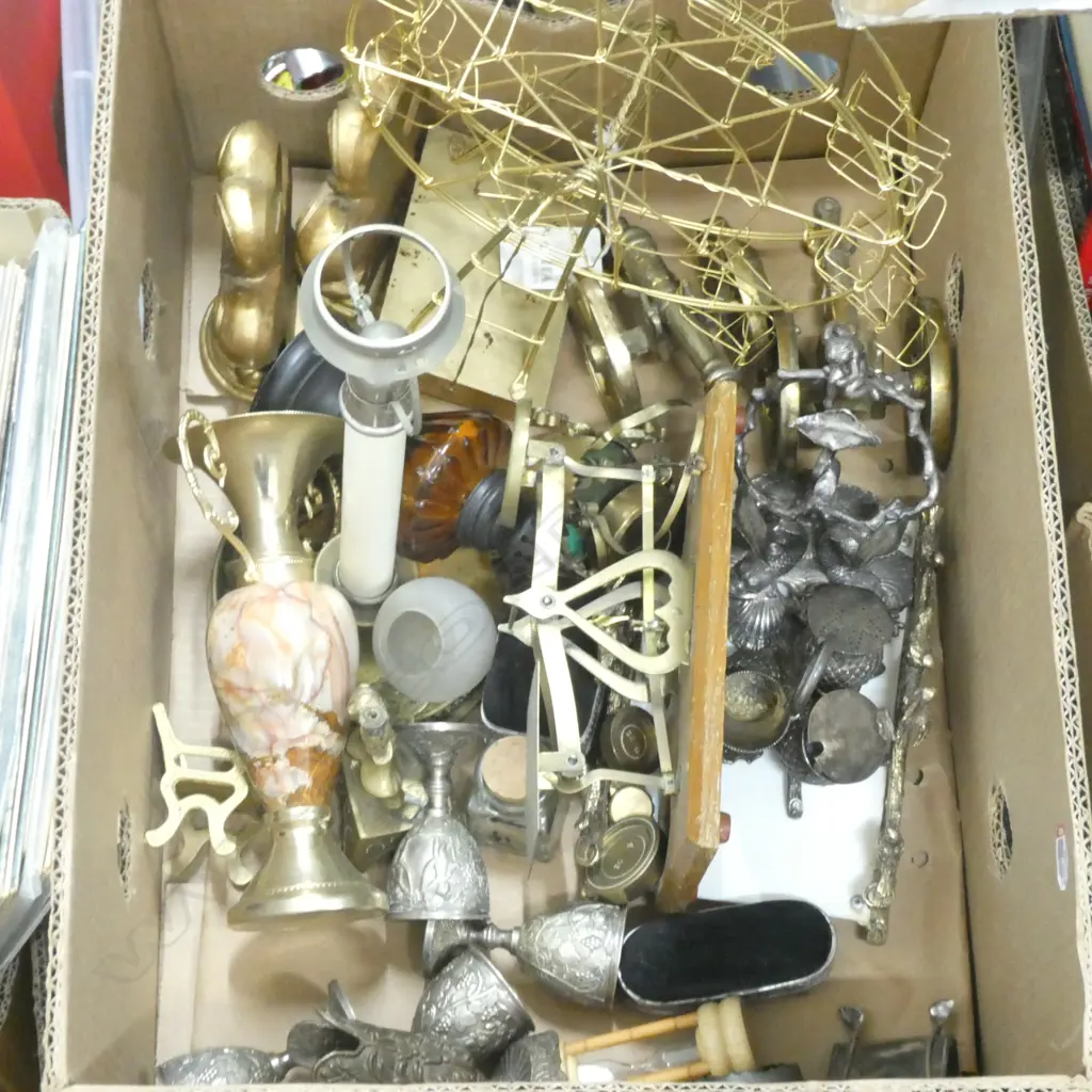 BOX LOT SCALES, BRASS CANONS ETC Image 1++
