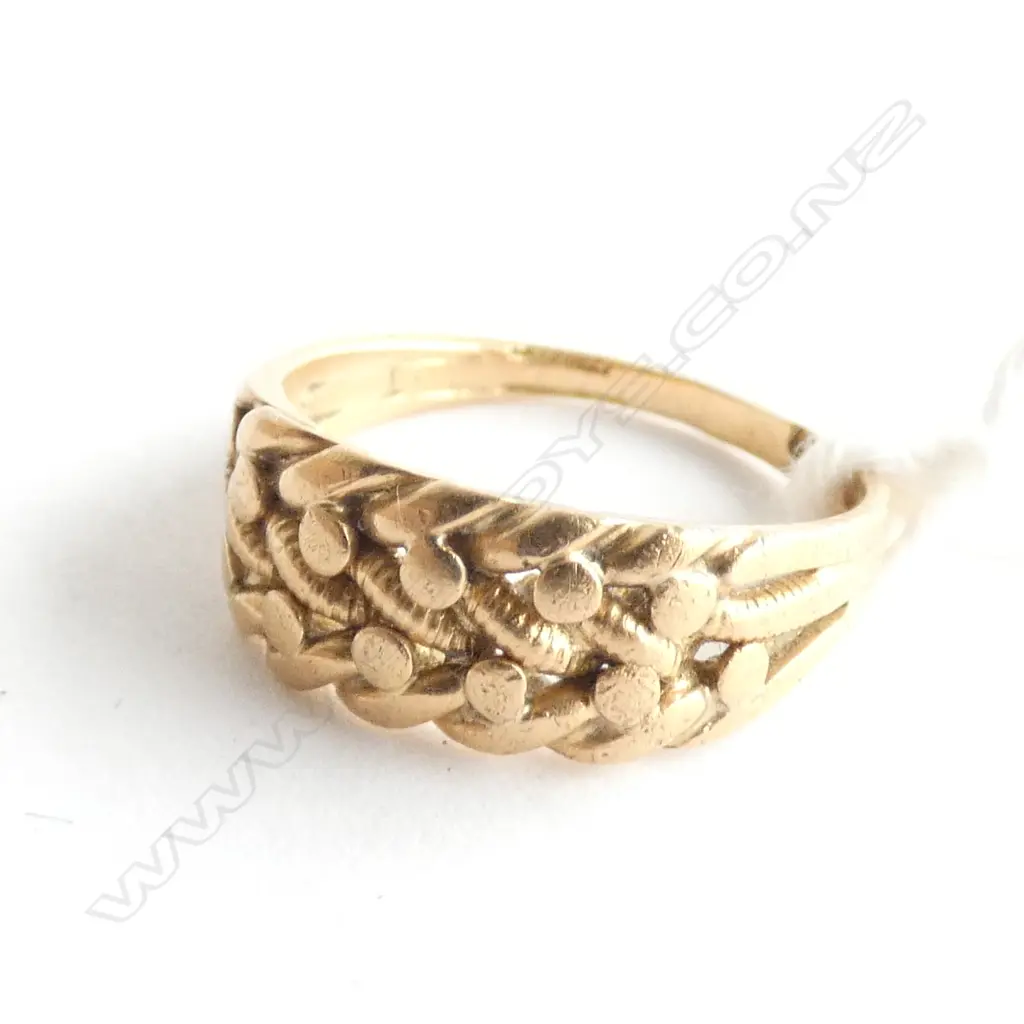 18CT RING 2.9 GRAMS Image 1++